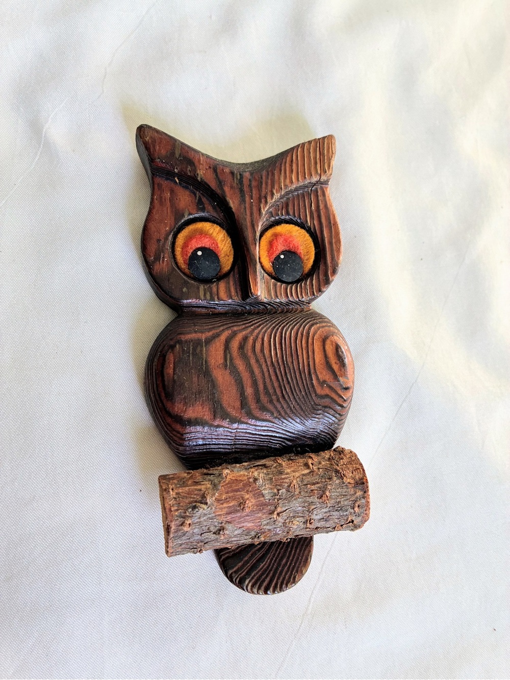 VTG Cryptomeria Owl Wall Plaque Wood Carved Lg Yellow Eyes